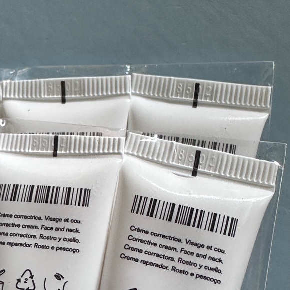 NEW 6xChanel LE LIFT PRO CRÈME VOLUME 5ML/Sample size - Picture 4 of 4